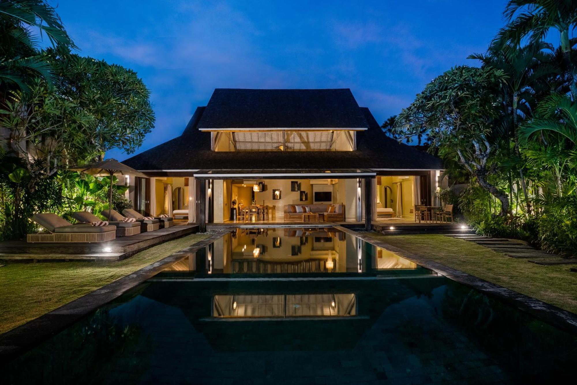 Space Villas Bali Seminyak Buitenkant foto